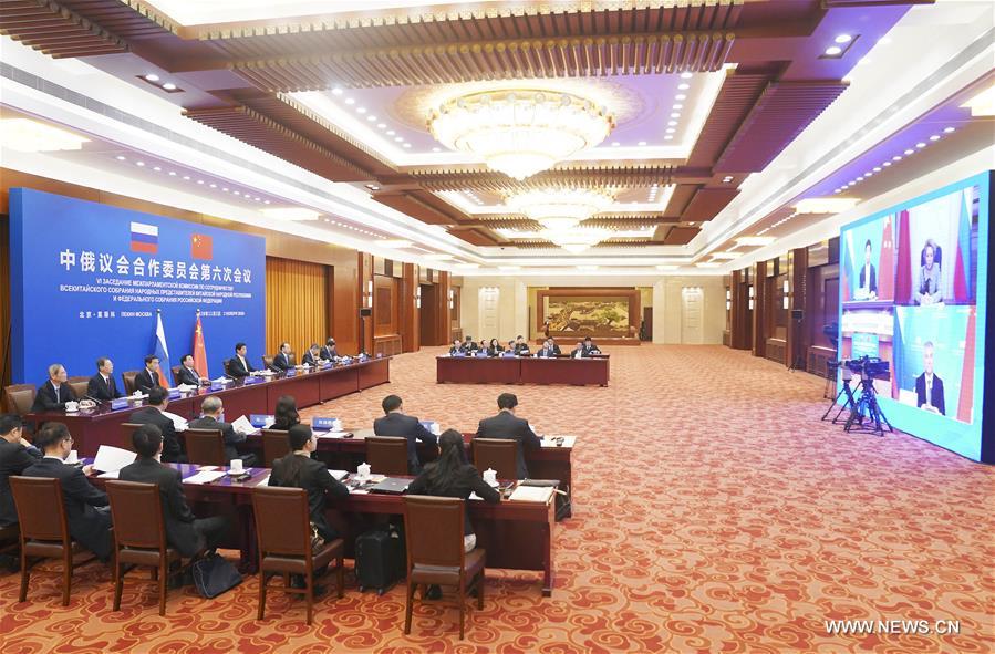 تقرير إخباري: كبير المشرعين الصينيين يطرح مقترحات لتعزيز العلاقات التشريعية الصينية-الروسية