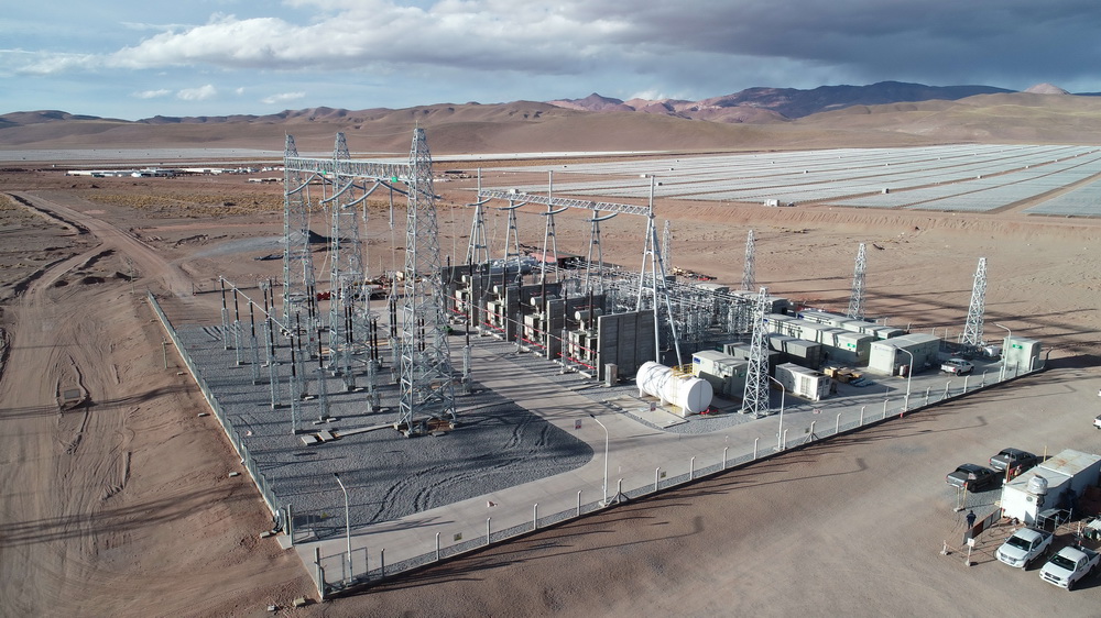 محطة طاقة كهروضوئية تبنيها الصين تغير تاريخ نقص الكهرباء في هضبة أرجنتينية
