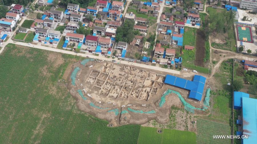 اكتشاف صوامع حبوب تعود لـ 4000 عام في وسط الصين