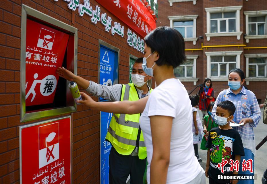 وزارة: الصين تحرز تقدماً في فرز القمامة