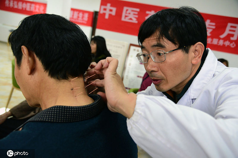 الصين بصدد تعزيز قدرة الطب الصيني التقليدي في خدمات إعادة التأهيل