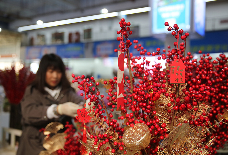 10.6% ارتفاعا في حجم معاملات المزادات بسوق كونمينغ للزهور جنوب غربي الصين