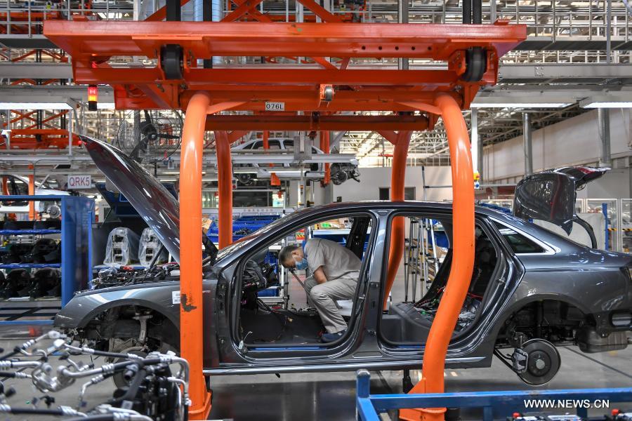 شركة مجموعة فاو الرائدة في صناعة السيارات في الصين تحقق نموًا قويًا في المبيعات