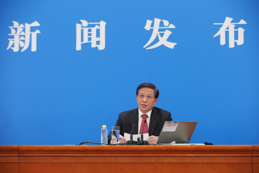 متحدث: أعلى هيئة تشريعية في الصين لديها السلطة والمسؤولية تجاه تحسين النظام الانتخابي في هونغ كونغ