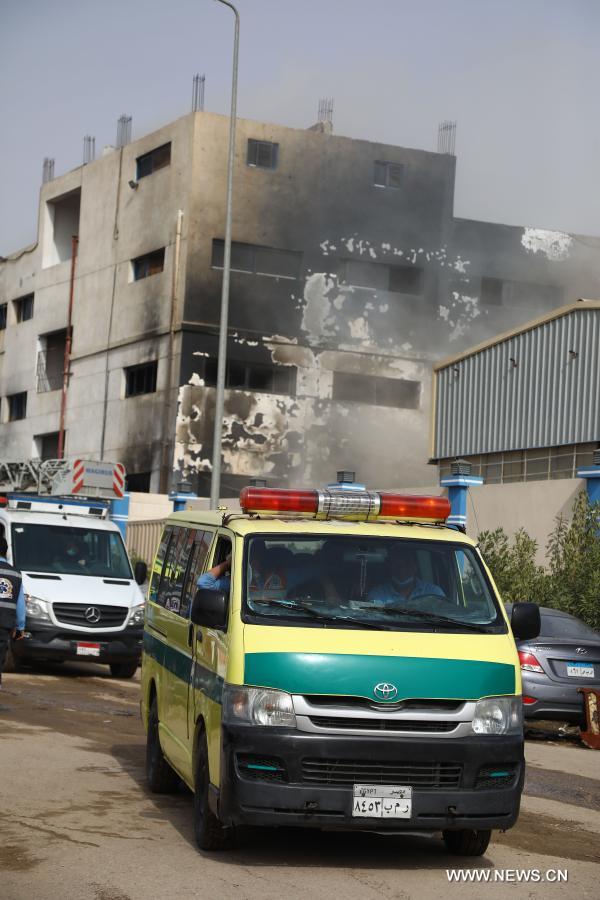 ارتفاع حصيلة ضحايا حريق بمصنع شمال القاهرة إلى 20 قتيلا