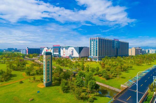بلدة تشوشيانغ، أكبر قاعدة في العالم لصناعة المكاوي ومجففات الشعر