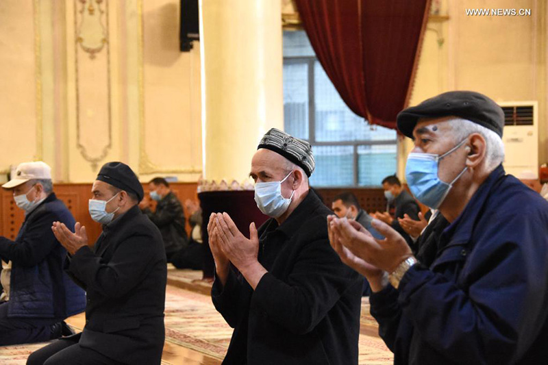 المسلمون في شينجيانغ يبدأون الاحتفال بشهر رمضان