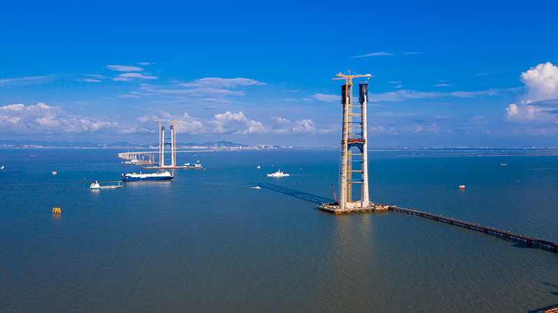 بناء أعلى جسر بحري في العالم يجري على قدم وساق في الصين
