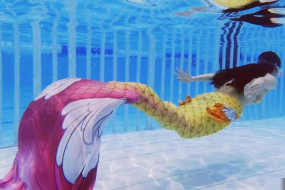 سباحة "حورية البحر"، مهنة "الحلم" الجديدة في الصين