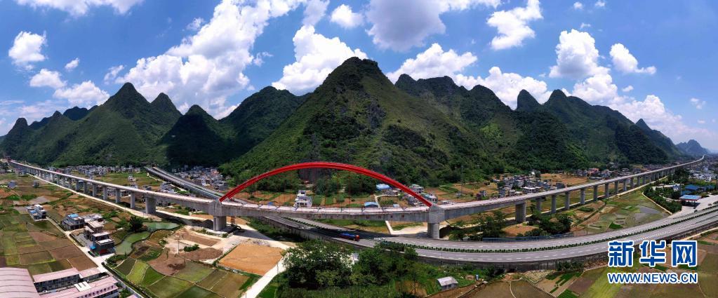إكمال بناء أطول جسر قطارات عالية السرعة بين قوييانغ وناننينغ