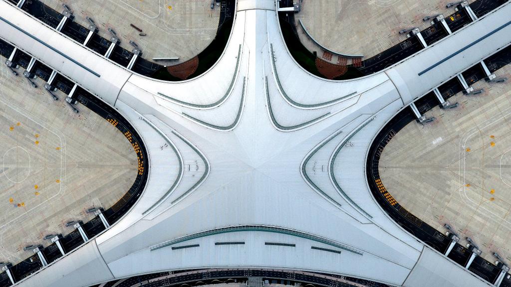 مطار تشينغداو جياودونغ الدولي الجديد شرقي الصين