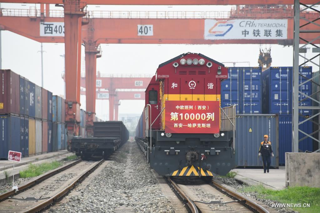 مدينة شيآن تسجل الرحلة الـ10000 لقطارات الشحن بين الصين وأوروبا
