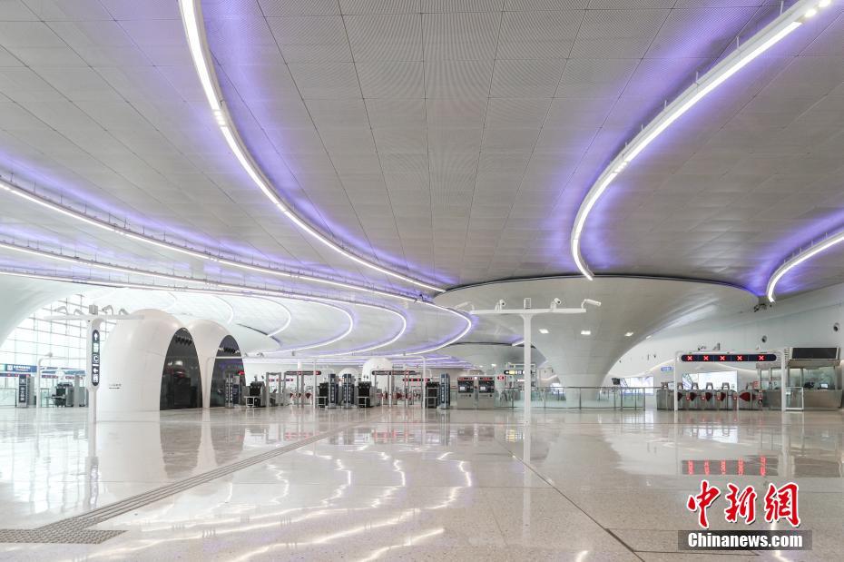 منتجع يونيفرسال بكين يتحول إلى مركز نقل جديد في بكين