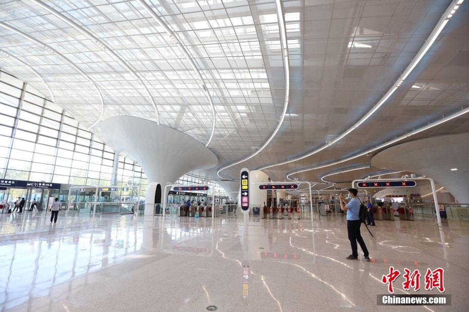 منتجع يونيفرسال بكين يتحول إلى مركز نقل جديد في بكين