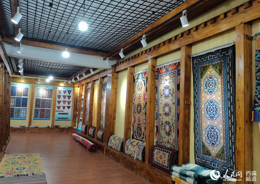 جيانغزي، التبت: تجديد السجاد التبتي التقليدي