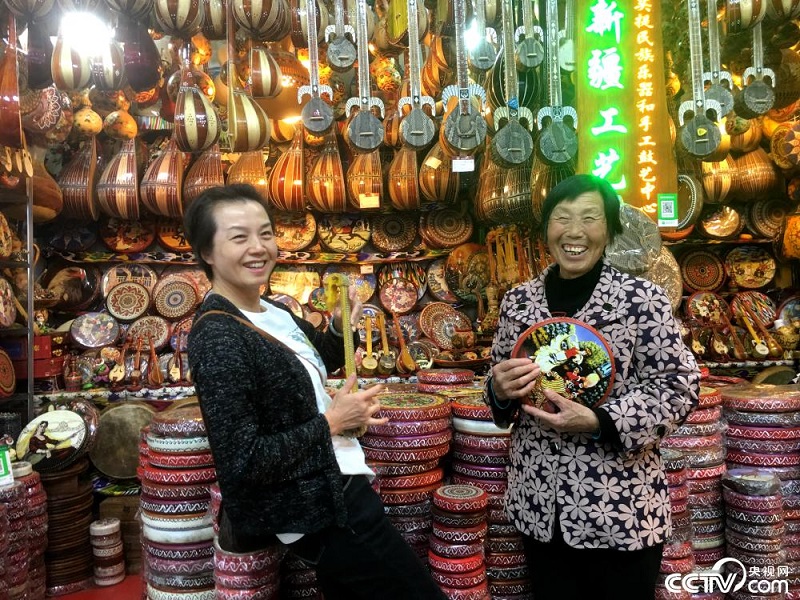 البازار.. السوق الشعبي بشينجيانغ