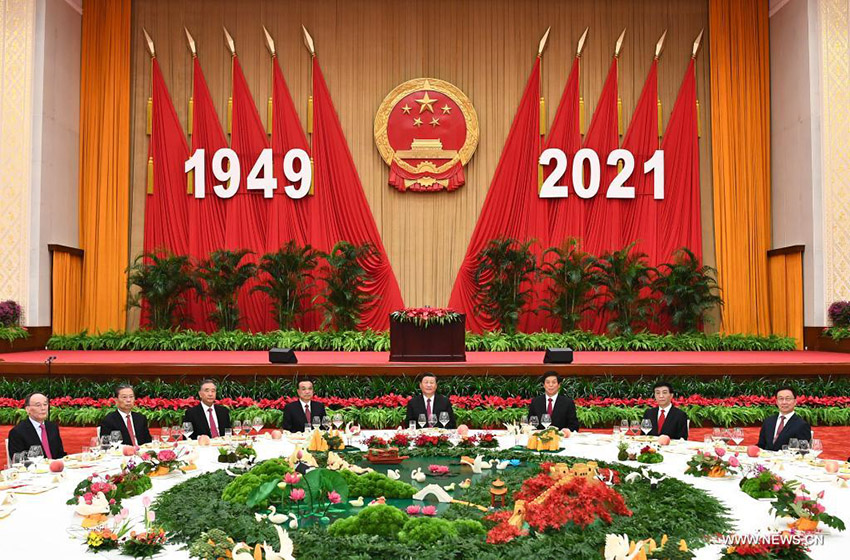 مجلس الدولة الصيني ينظم حفل استقبال بمناسبة العيد الوطني