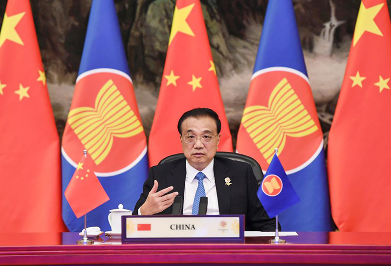 رئيس مجلس الدولة: الصين ستعمق التعاون الودي ومتبادل المنفعة مع الآسيان