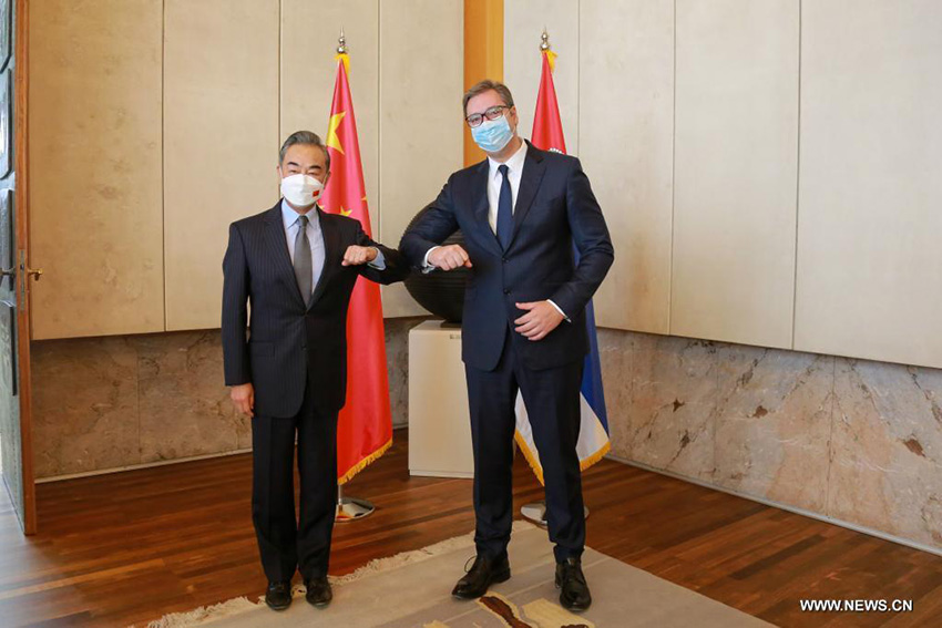 وزير الخارجية الصيني: الصداقة الصينية-الصربية 
