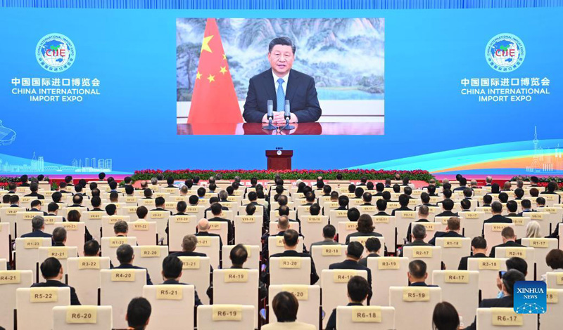 مقالة : شي يتعهد بمزيد من الانفتاح مع وفاء الصين بالتزاماتها تجاه منظمة التجارة العالمية