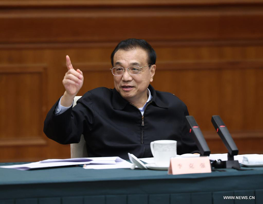 رئيس مجلس الدولة الصيني يشدد على أهمية جهود الإصلاح والانفتاح لإطلاق حيوية السوق
