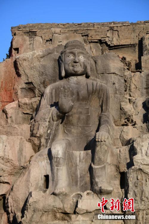 اكتشاف تماثيل لبوذا في أحد الجروف بمقاطعة شانشي بشمالي الصين