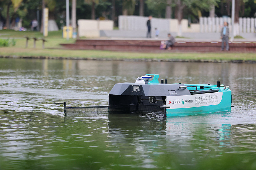 هاينان: أول قارب تنظيف بدون سائق بكفاءة عمل 20 مرة عن العمالة