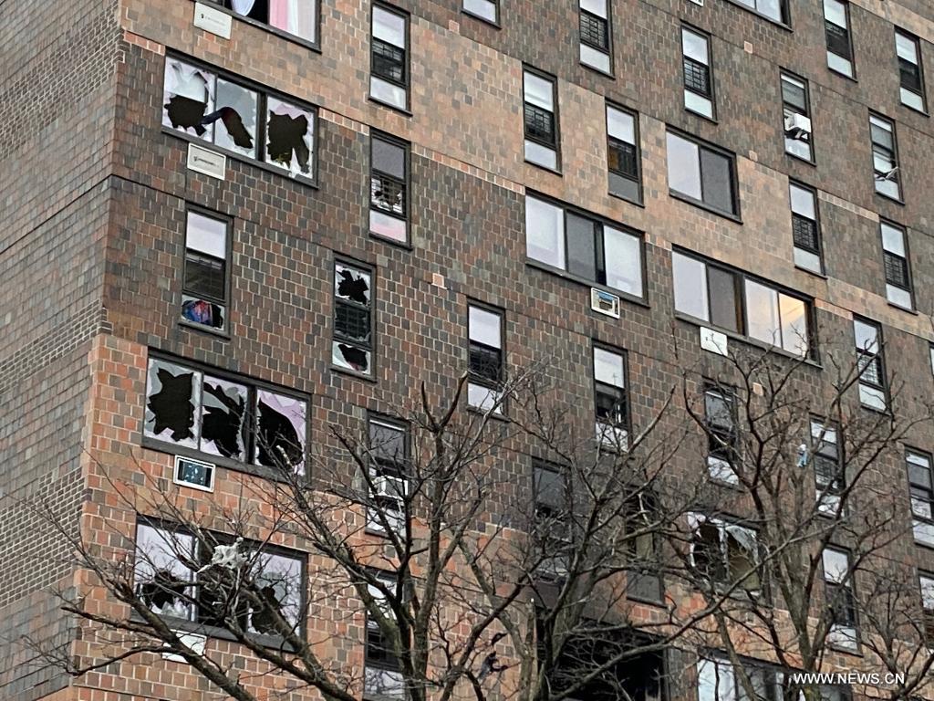 وفاة 19 شخصا على الأقل بينهم 9 أطفال بحريق كبير في مدينة نيويورك