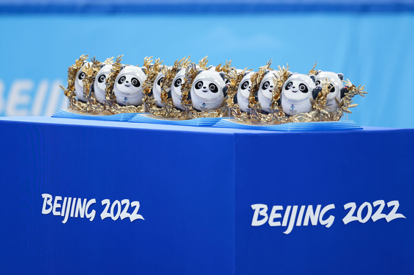 نفاذ تميمة الألعاب الأولمبية الشتوية ببكين بعد يومين من الافتتاح