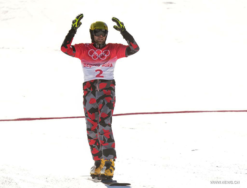 النمساوي بنجامين كارل يحصل على ذهبية سباق التزلج على الجليد العملاق المتوازي في دورة الألعاب الأولمبية الشتوية 2022 في بكين