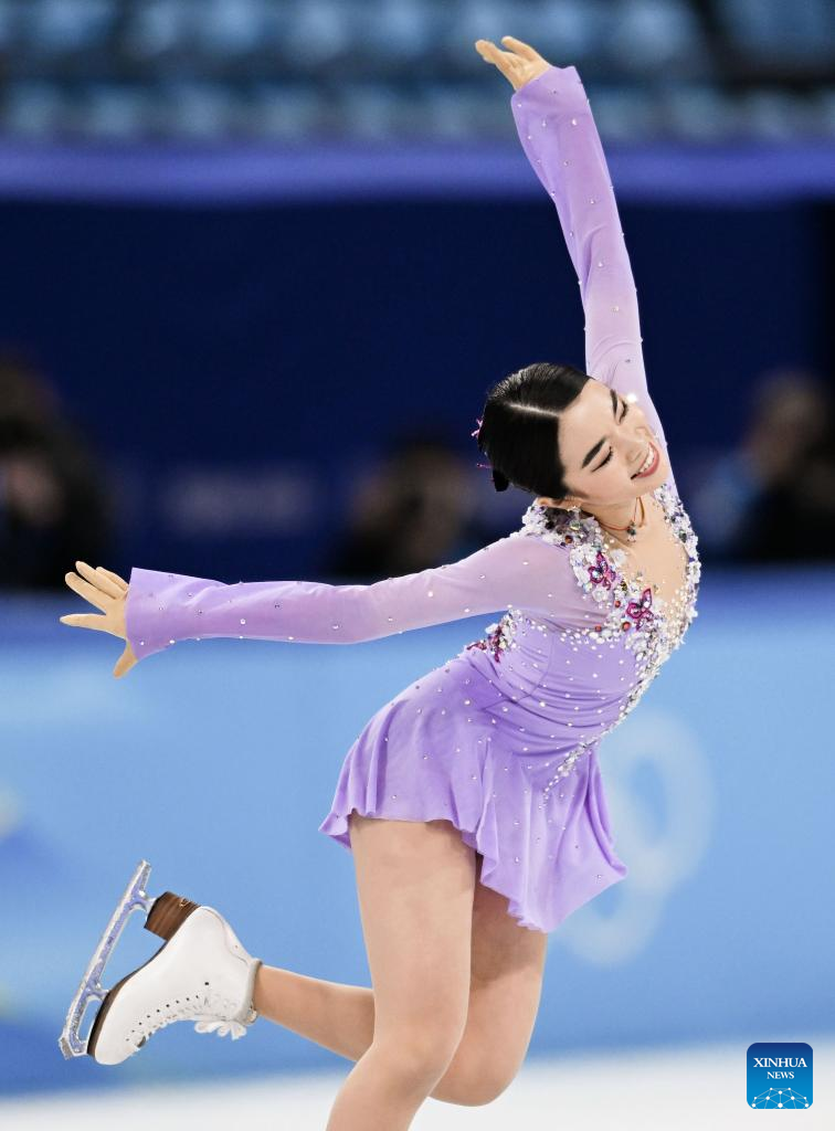 الروسية شيرباكوفا تفوز بذهبية التزلج الفني على الجليد فردي سيدات في أولمبياد بكين