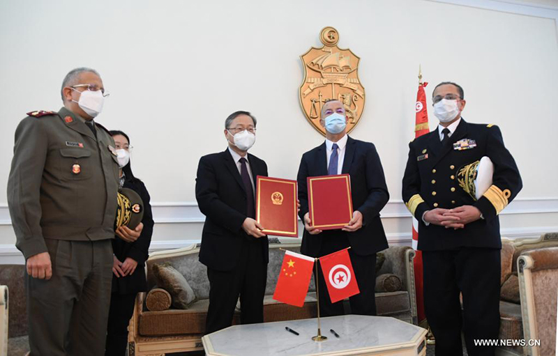 تونس تتسلم من الصين دفعة جديدة من اللقاحات المضادة لكورونا