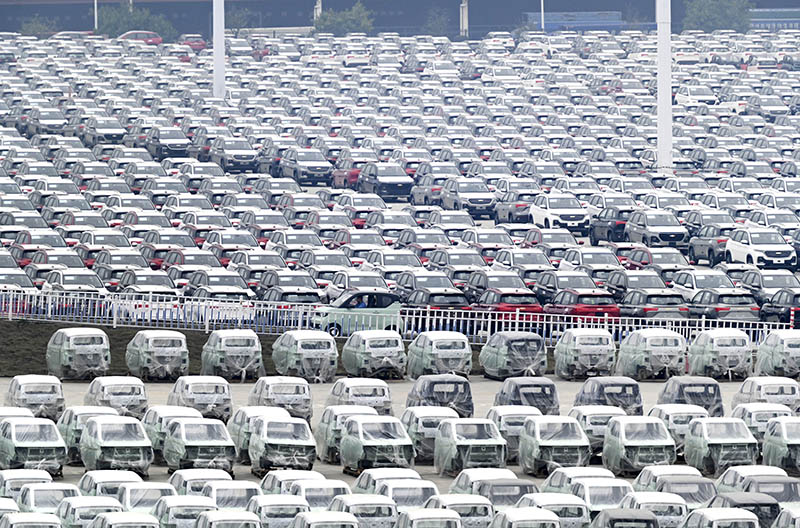 ليوتشو ، قوانغشي: حركة واسعة في شحنات السيارات نحو الخارج