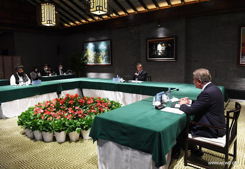 الصين تدعو إلى استئناف آلية التعاون الثلاثي بين الصين وأفغانستان وباكستان
