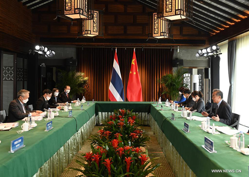 الصين وتايلاند تتفقان على تعزيز الصداقة التقليدية