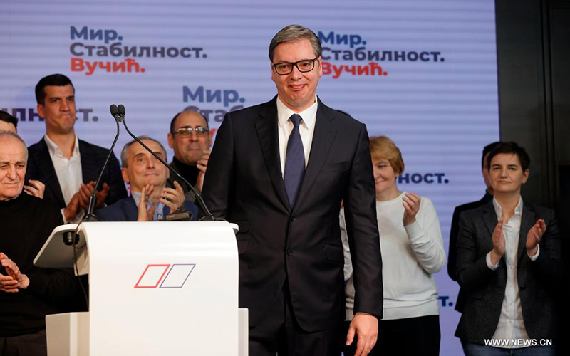 الرئيس الصربي فوسيتش يعلن فوزه بولاية ثانية