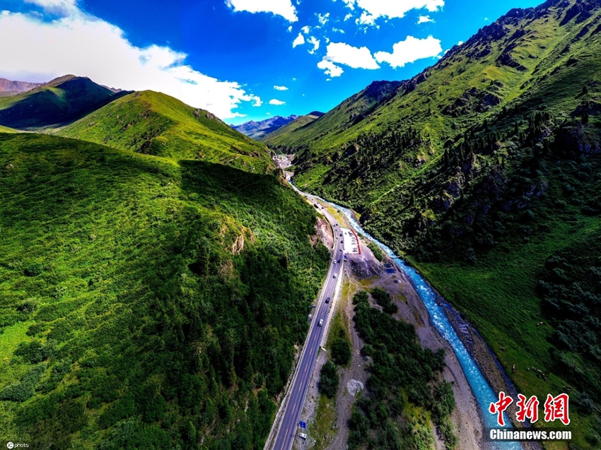 طريق دوكو بشينجيانغ، أحد أجمل الطرق في الصين