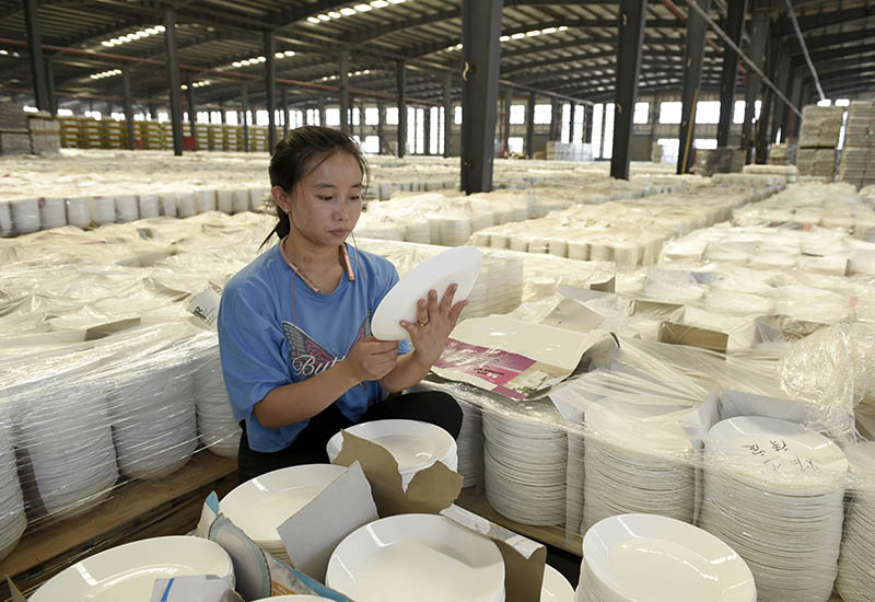 هوايان، جيانغسو: الإسراع في صنع منتجات التصدير
