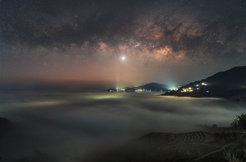 عالم النجوم في يوننان، رومانسية الفضاء
