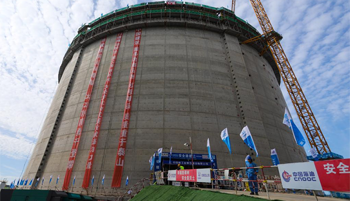إكمال بناء الهيكل الرئيسي لأكبر قاعدة قيد الإنشاء لتخزين الغاز الطبيعي المسال في الصين