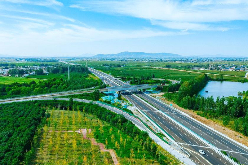 الطرقات الذكية تعزز السفر الآمن في الصين