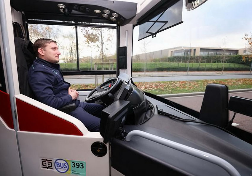 حافلة ذاتية القيادة صينية ستبدأ نقل الركاب في باريس
