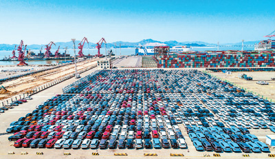 تقرير اخباري: صناعة السفن تعطي أجنحة جديدة لصادرات السيارات الصينية