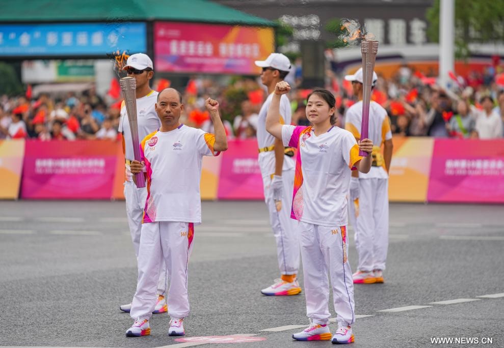 تتابع شعلة دورة الألعاب الآسيوية الـ19 في شرقي الصين