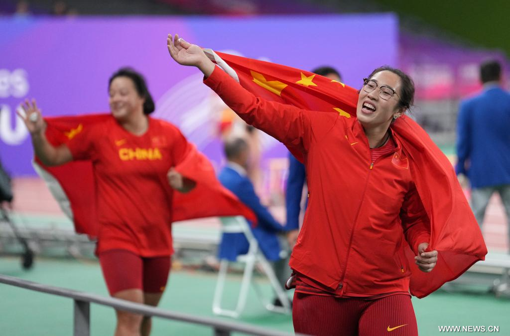 بطلة العالم الصينية فنغ بين تسجل رقما قياسيا جديدا في الألعاب الآسيوية