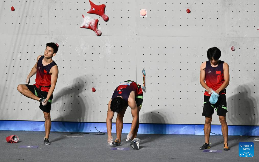 الصين تحصد ذهبيتين في منافسات التسلق السريع رجال وسيدات