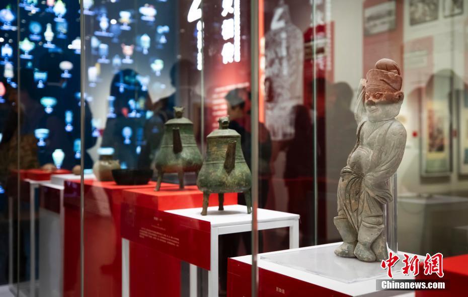 متحف نانجينغ ينظم معرضا بمناسبة الذكرى الـ 90 لتأسيسه