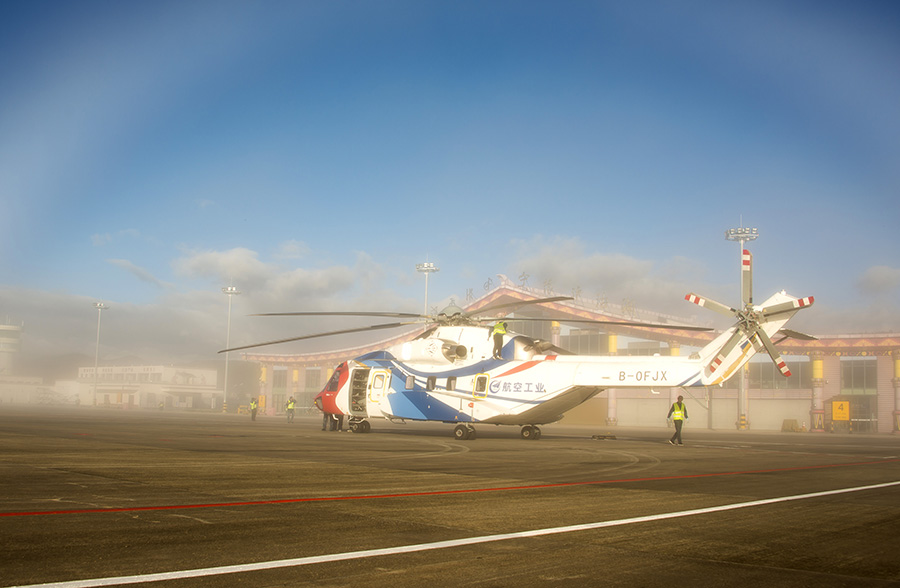 مروحية مدنية كبيرة بالصين تكمل الجولة الأولى من اختبارات الطيران على الهضبة