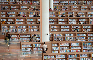 قرابة 100 ألف شخص زاروا مكتبة مدينة بكين خلال عطلة السنة الجديدة