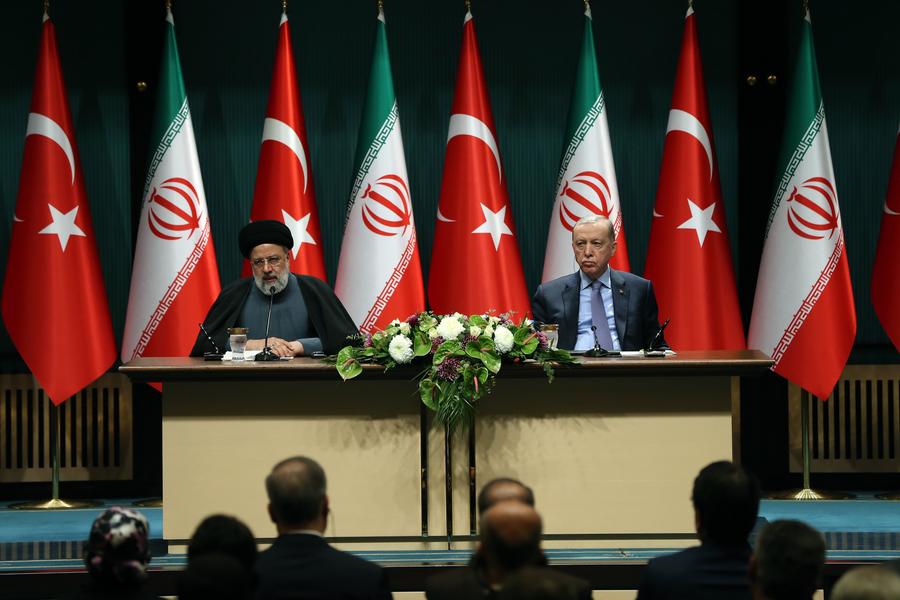 رئيسا تركيا وإيران يوقعان اتفاقيات ويناقشان مكافحة الإرهاب وأزمة غزة